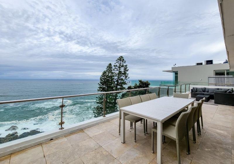 5 Bedroom Property for Sale in Bantry Bay Western Cape